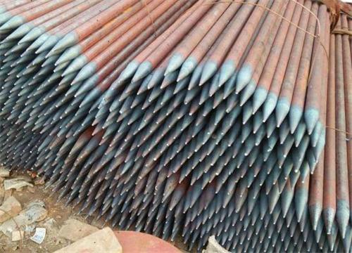 新乐无缝钢花管规格